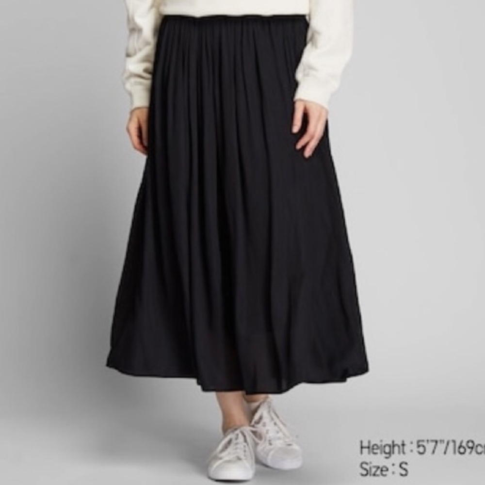 UNIQLO Black Gathered long skirt